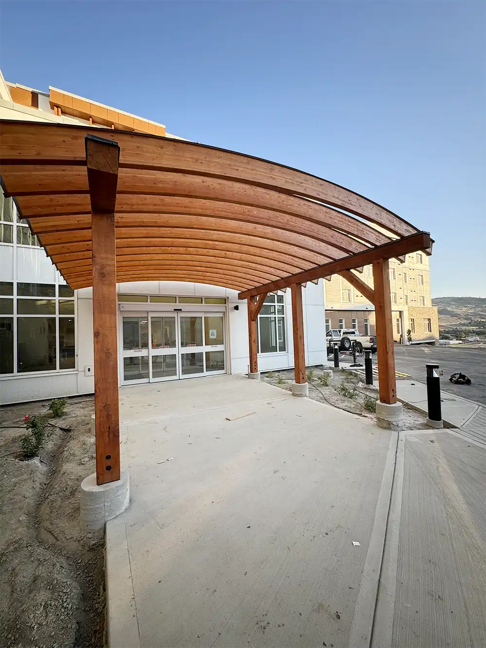 business entry design, timberframe, welcoming